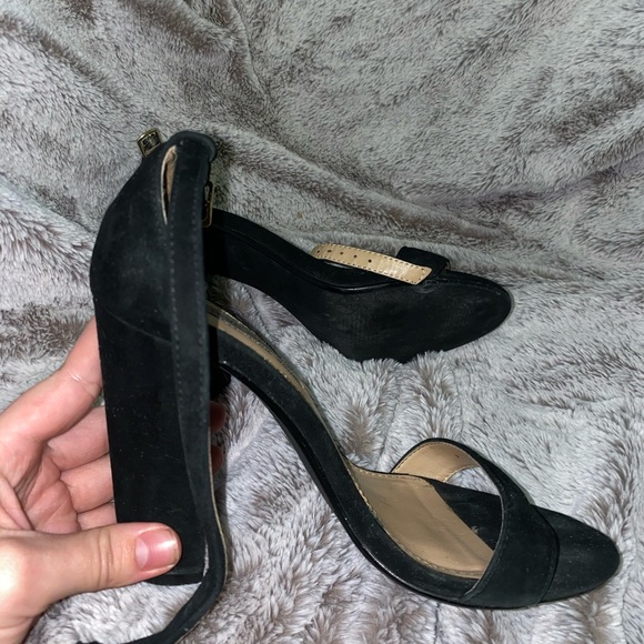 Black Steve Madden Heels - Picture 4 of 5